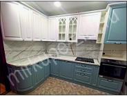 фото: Угловая кухня с фрезеровкой