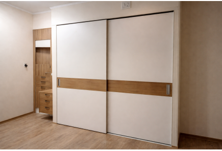 фото: Встроенный шкаф-купе в прихожую