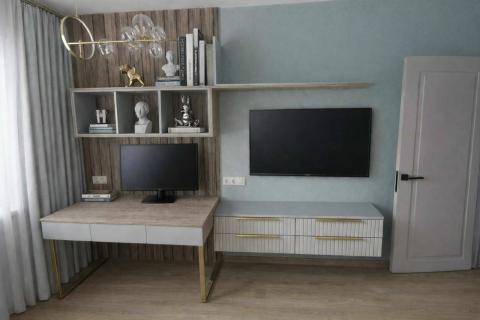 фото: Рабочая зона в детскую комнату с подвесным шкафом, полками и тумбой