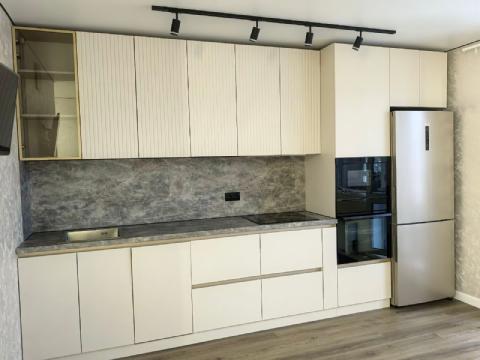 фото: Кухонный гарнитур бежевый